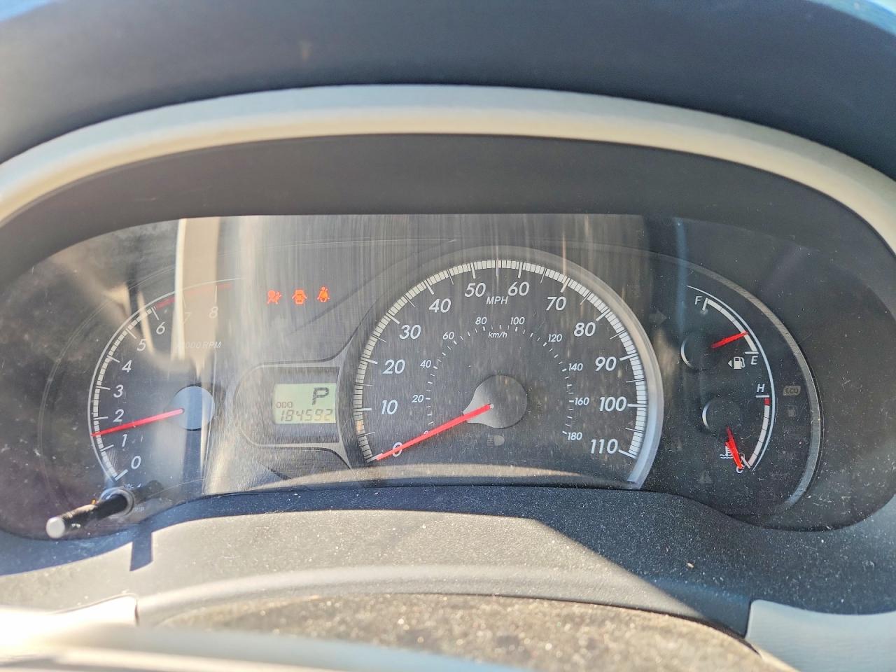 2011 TOYOTA SIENNA