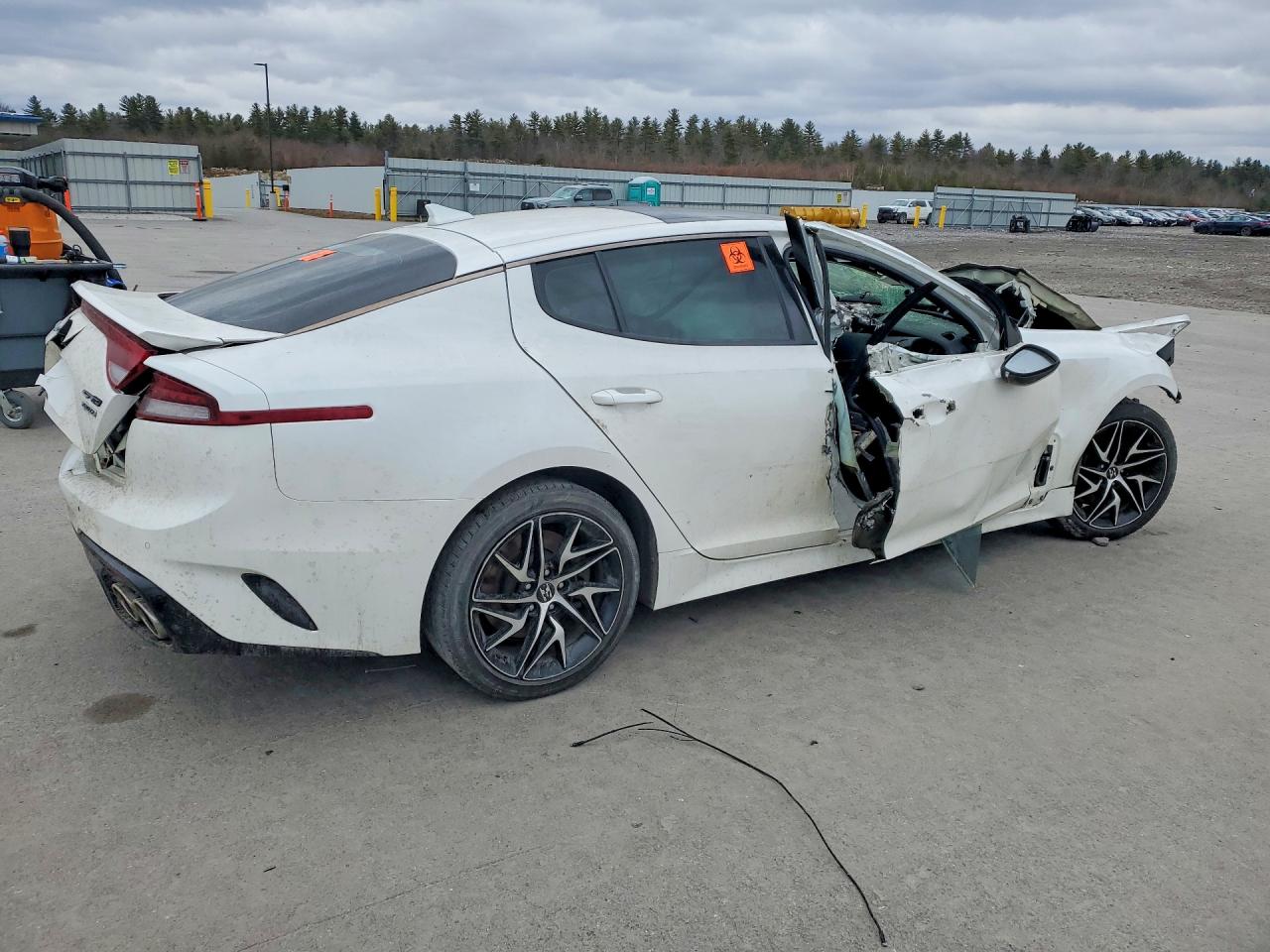 2022 KIA STINGER