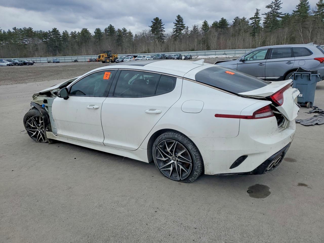 2022 KIA STINGER