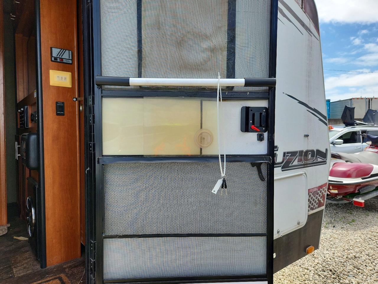 2012 KYRV TRAILER