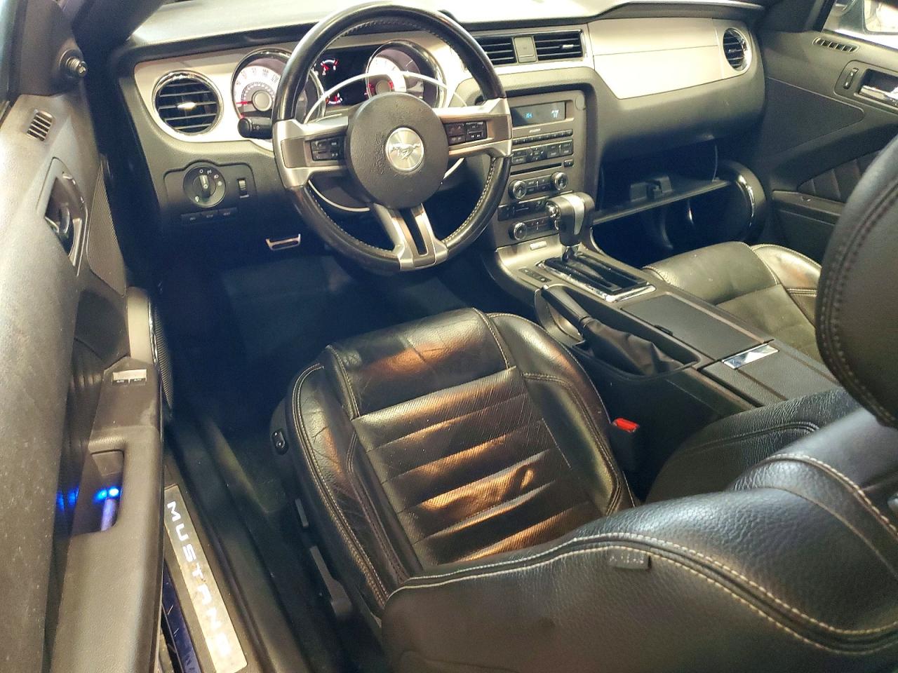 2012 FORD MUSTANG