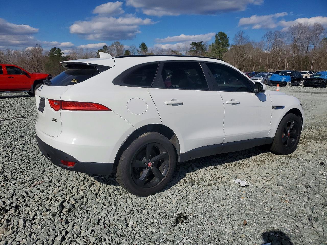 2018 JAGUAR F-PACE