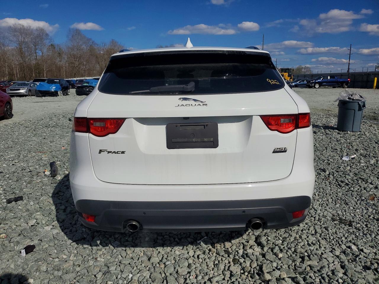 2018 JAGUAR F-PACE