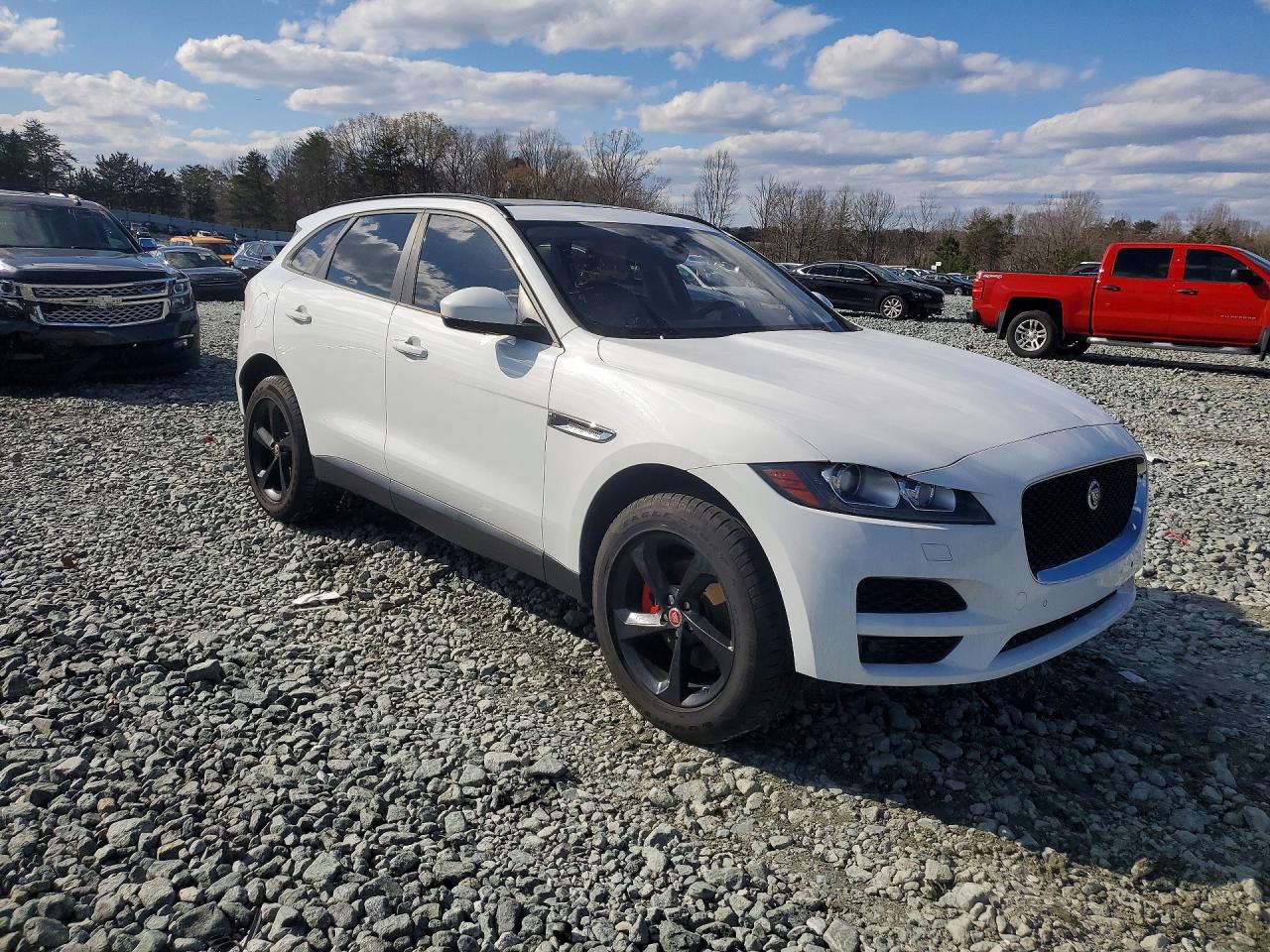 2018 JAGUAR F-PACE