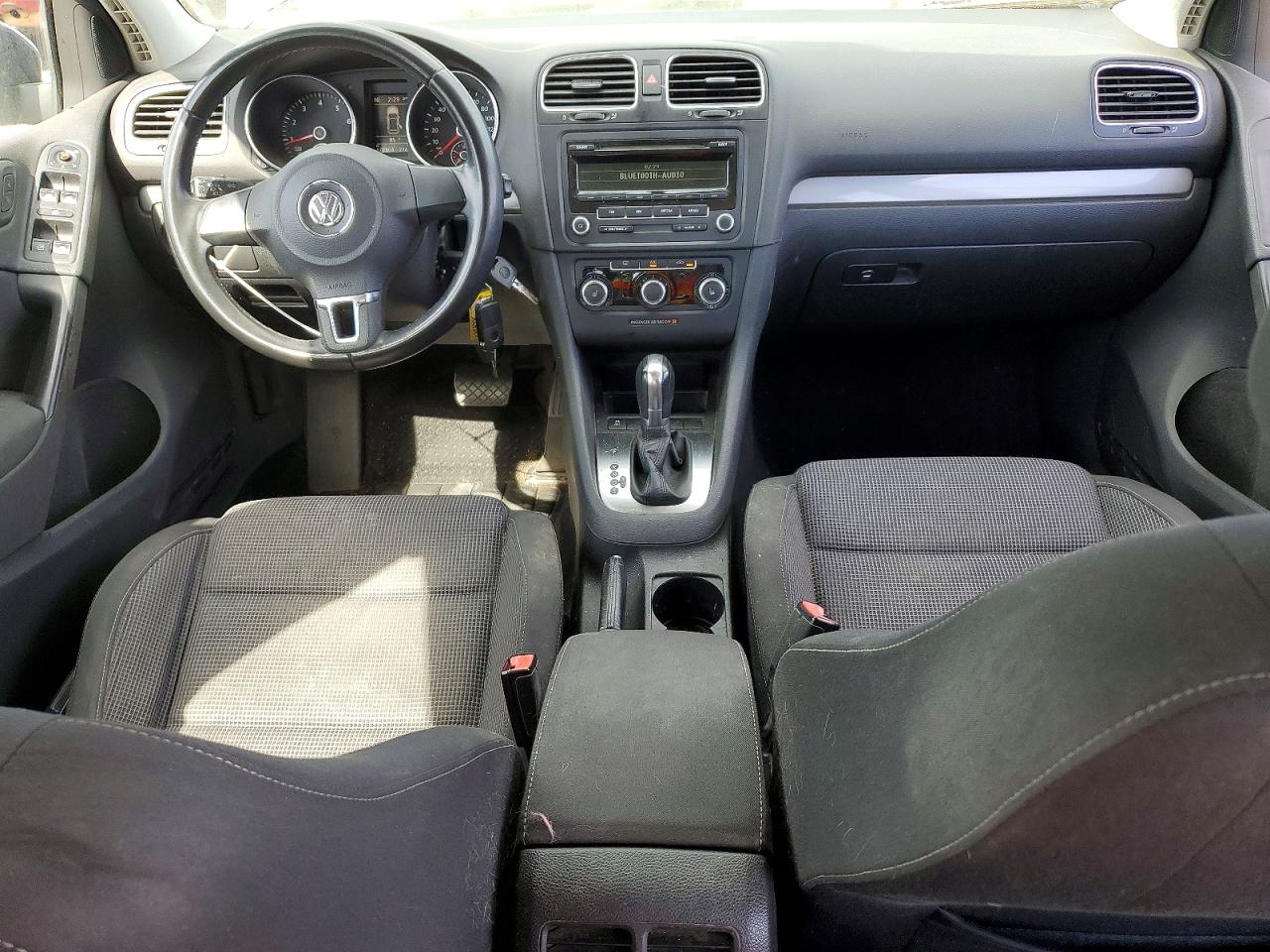 2013 VOLKSWAGEN GOLF