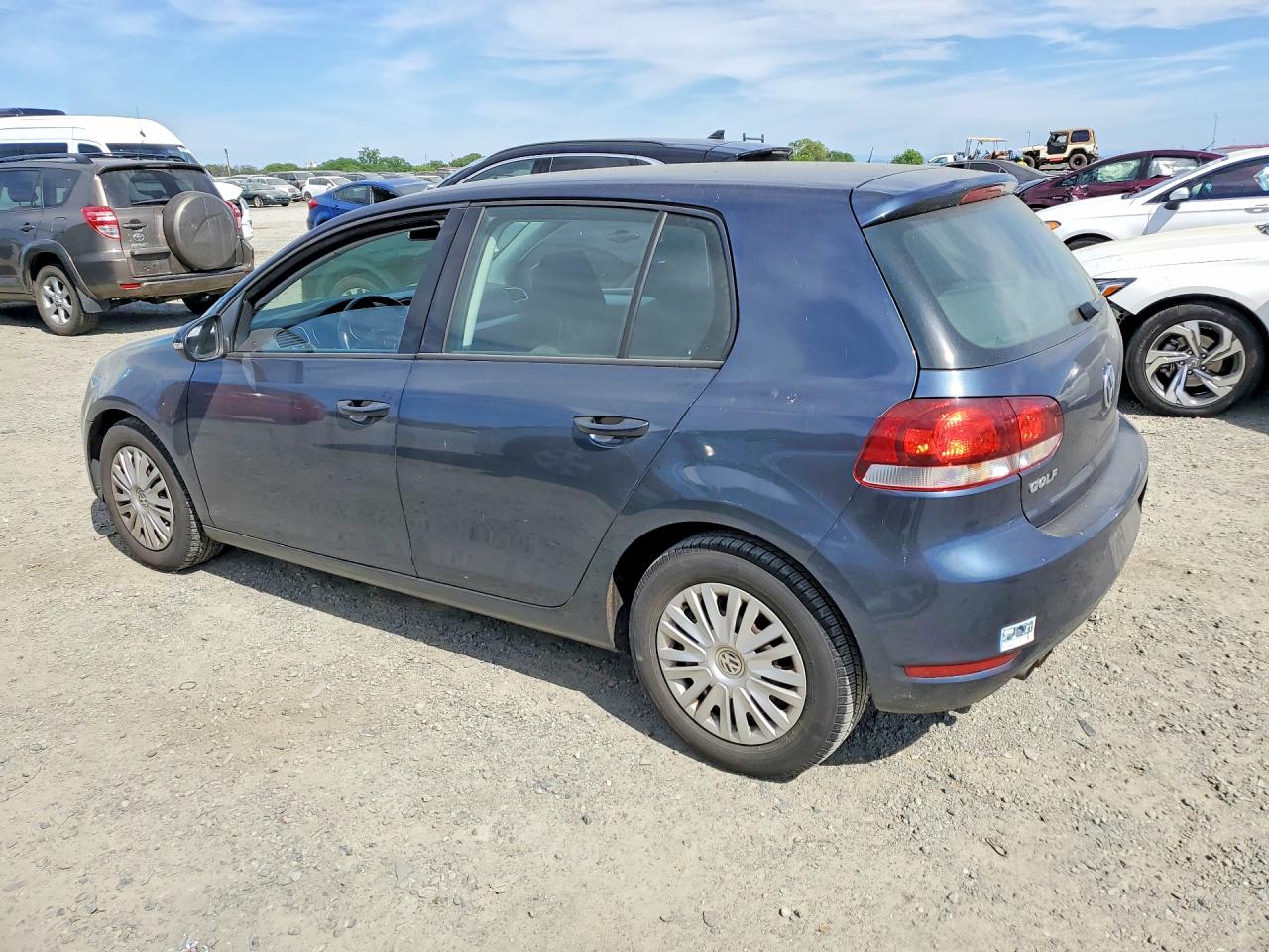 2013 VOLKSWAGEN GOLF