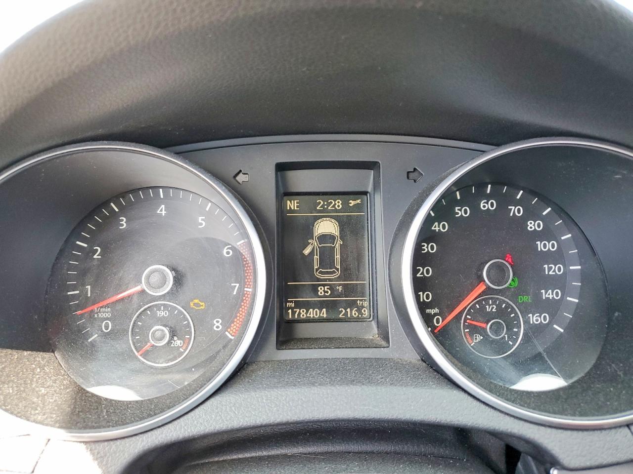 2013 VOLKSWAGEN GOLF