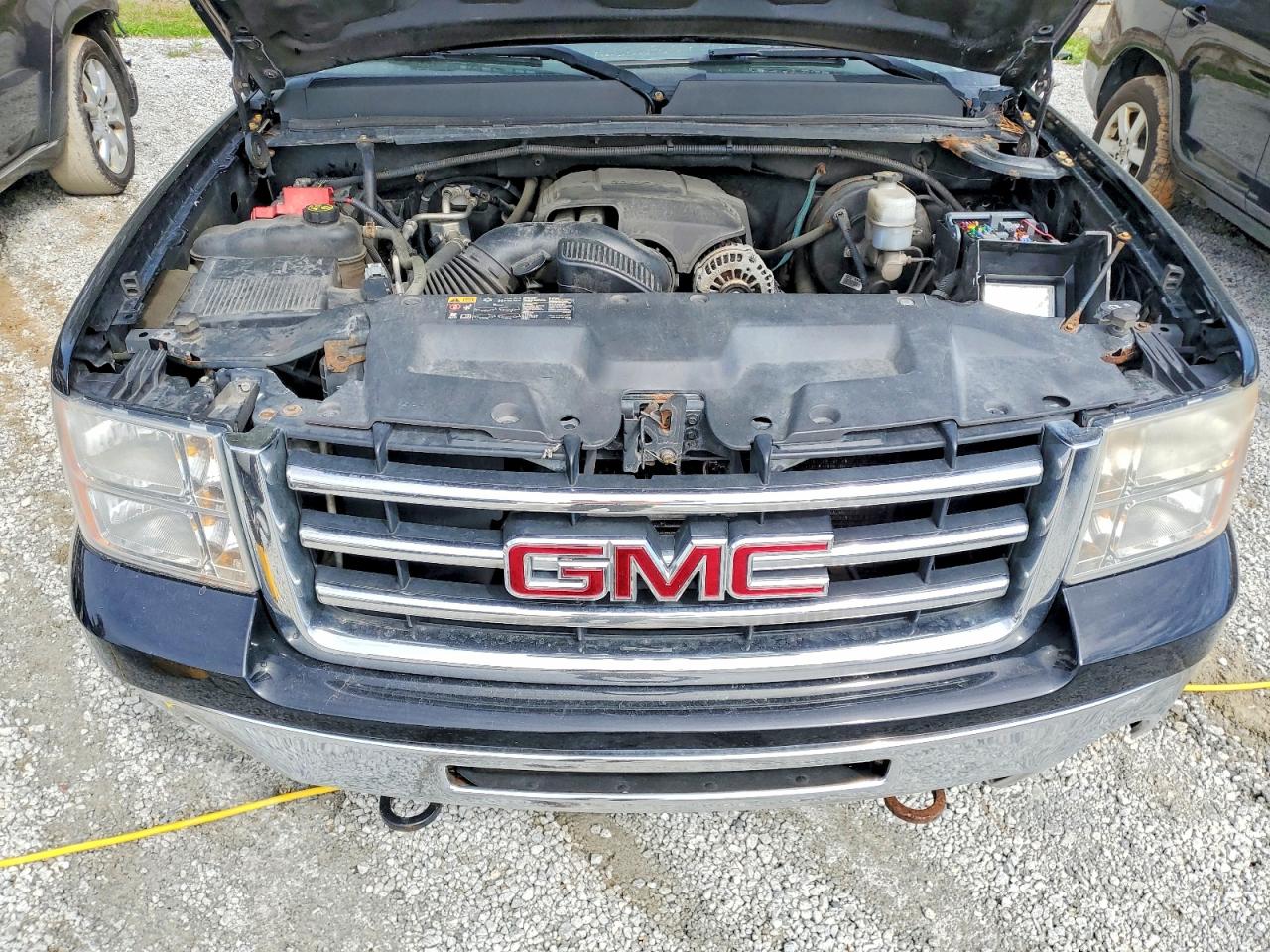 2013 GMC SIERRA