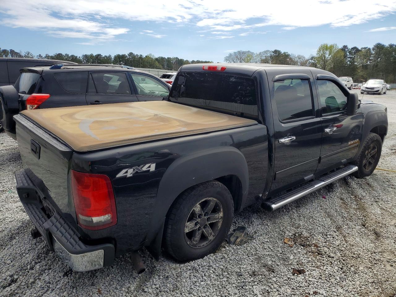 2013 GMC SIERRA