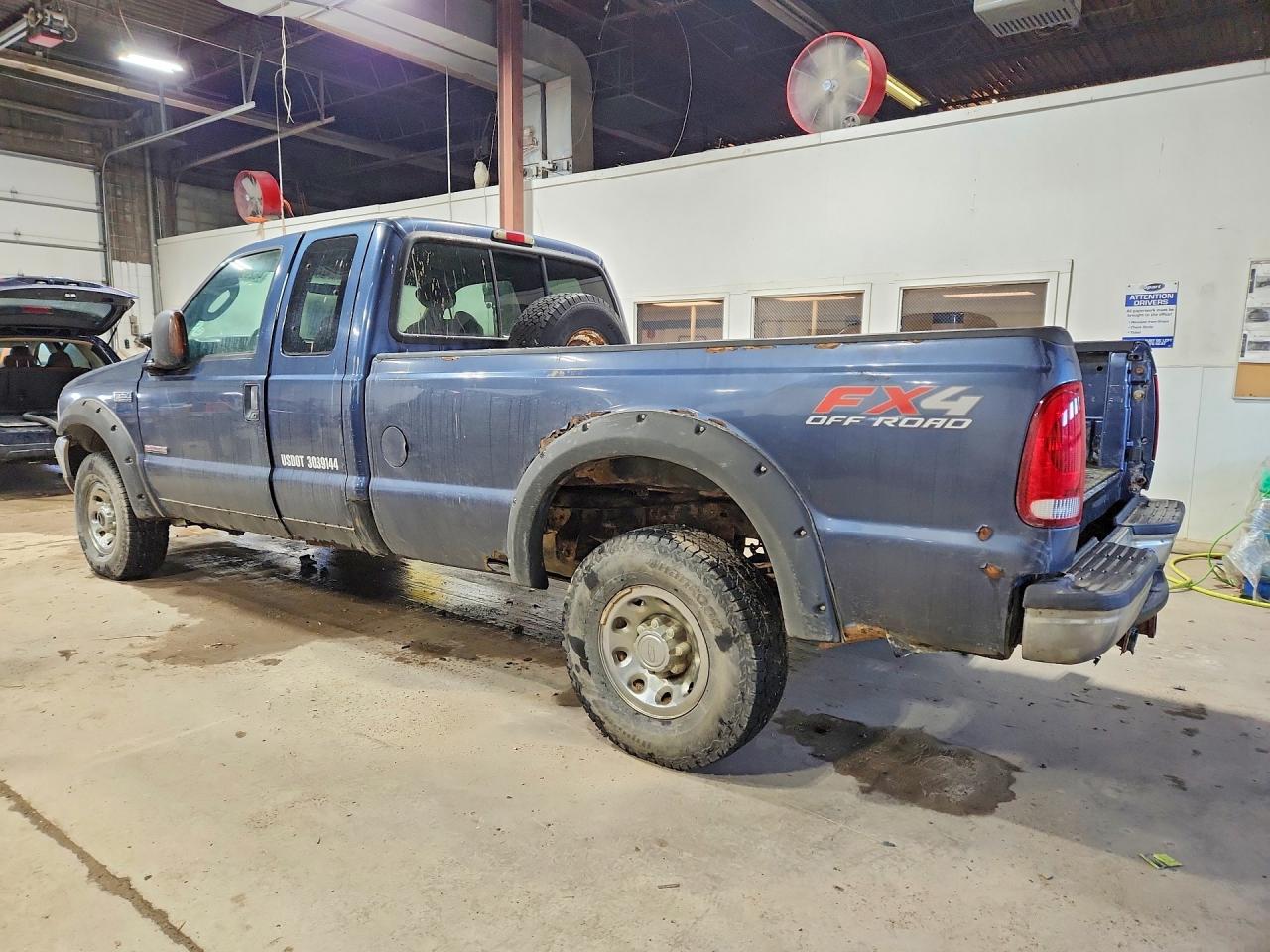 2004 FORD F250 SUPER