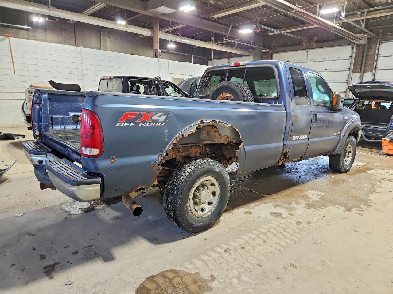 2004 FORD F250 SUPER
