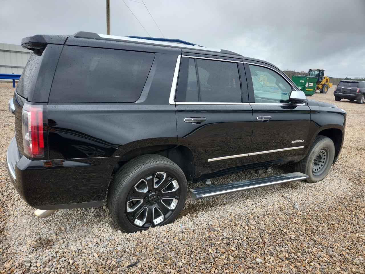 2019 GMC YUKON