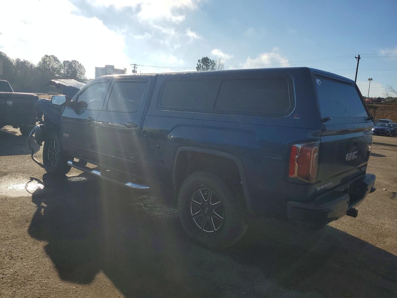 2017 GMC SIERRA