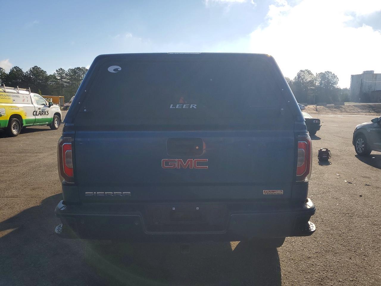 2017 GMC SIERRA