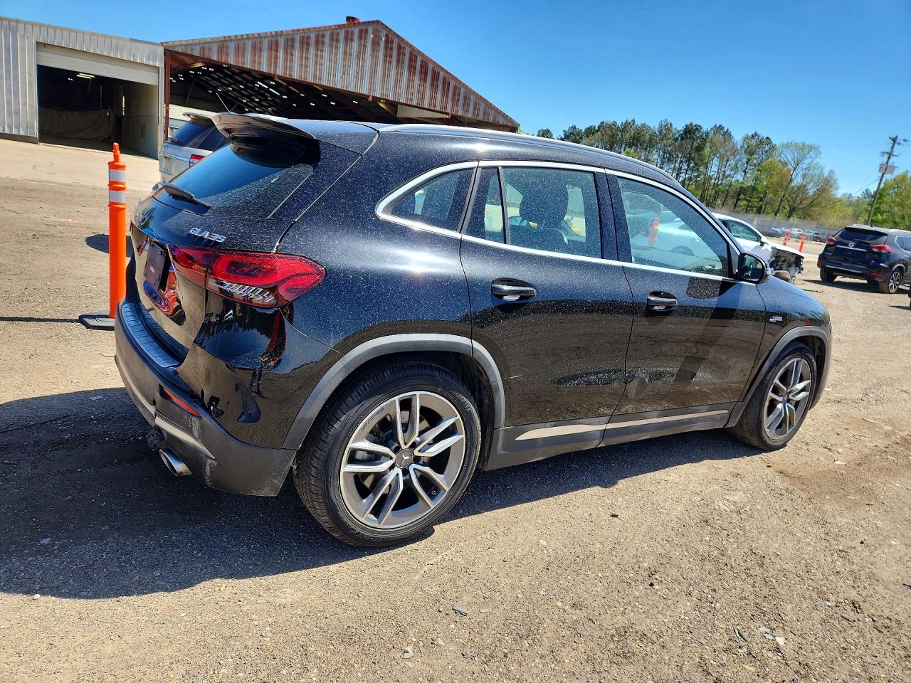 2021 MERCEDES-BENZ GLA-CLASS