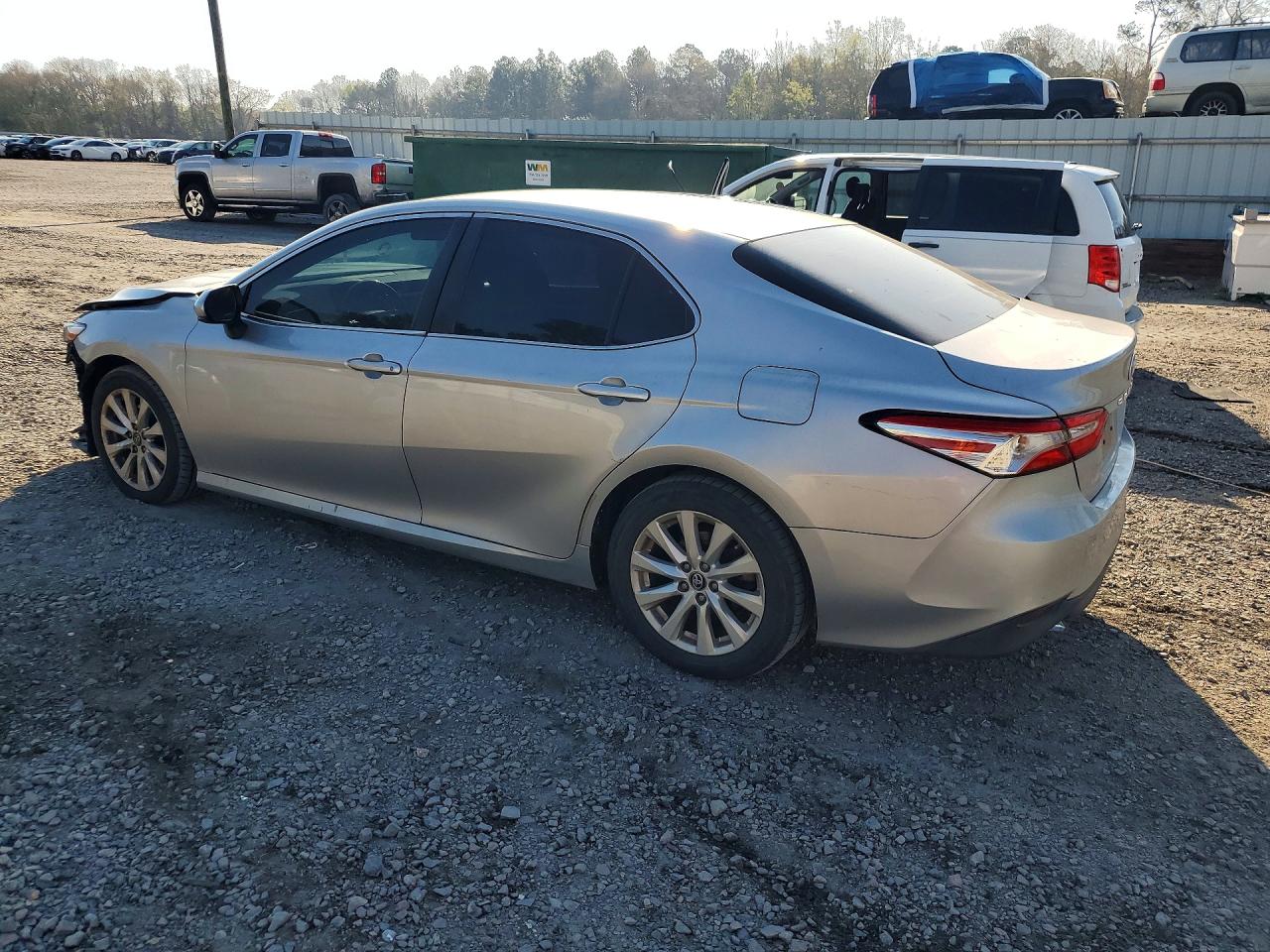 2018 TOYOTA CAMRY