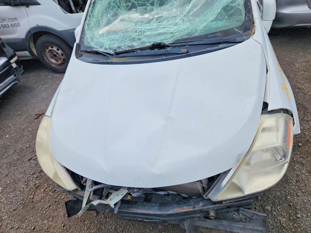 2011 NISSAN VERSA