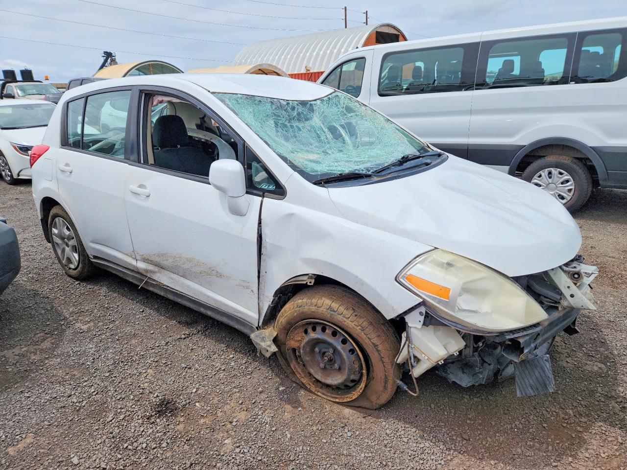 2011 NISSAN VERSA