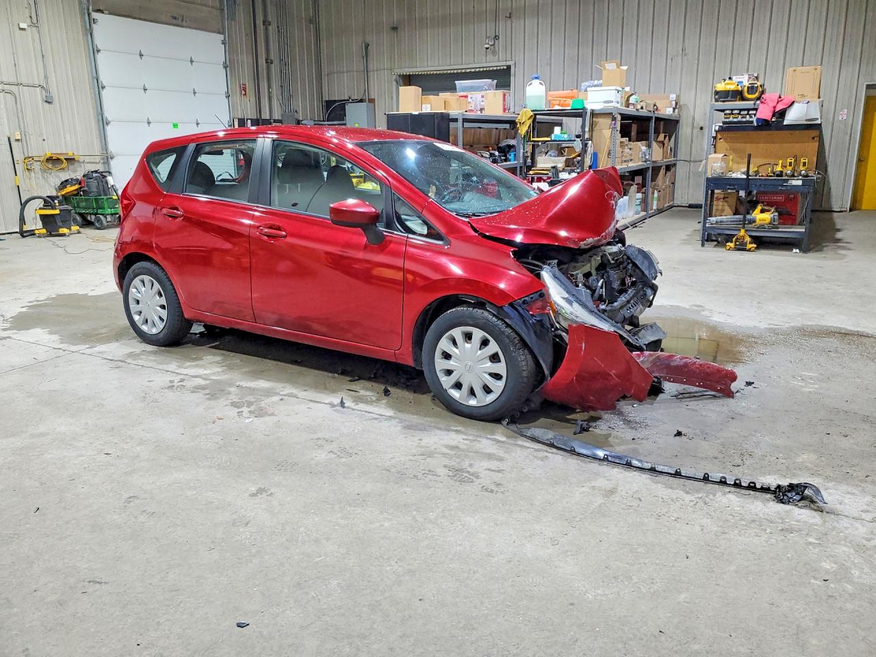 2015 NISSAN VERSA