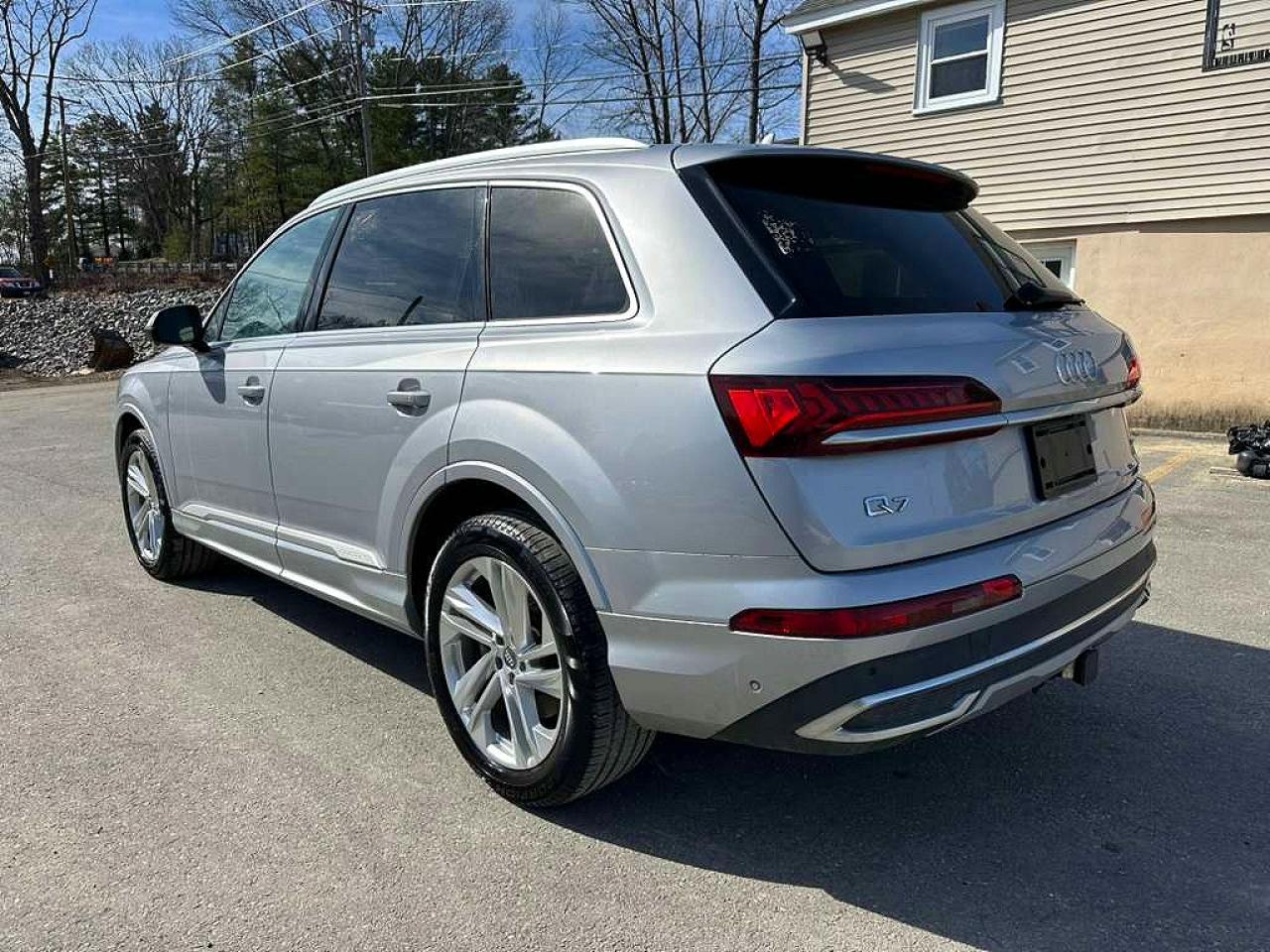 2021 AUDI Q7