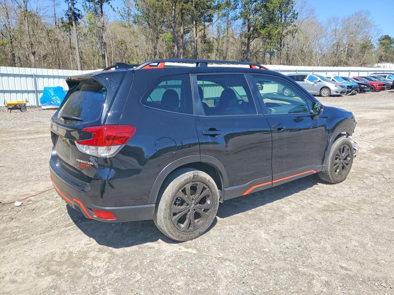 2023 SUBARU FORESTER