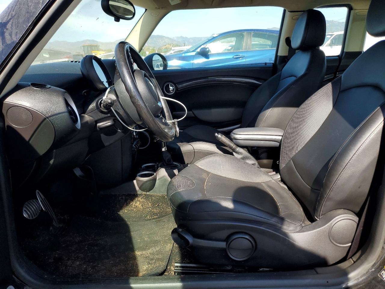 2013 MINI COOPER