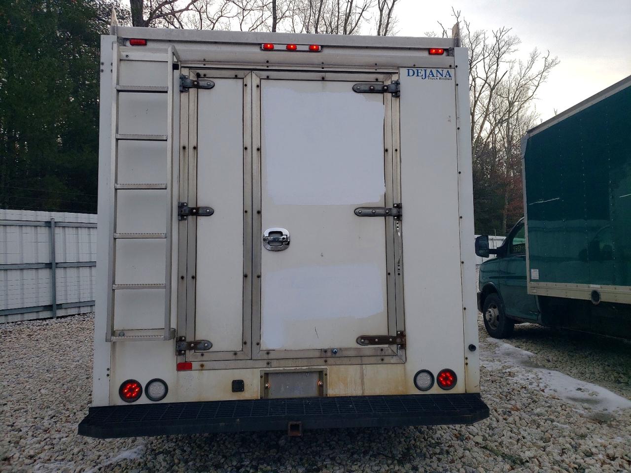2016 CHEVROLET EXPRESS