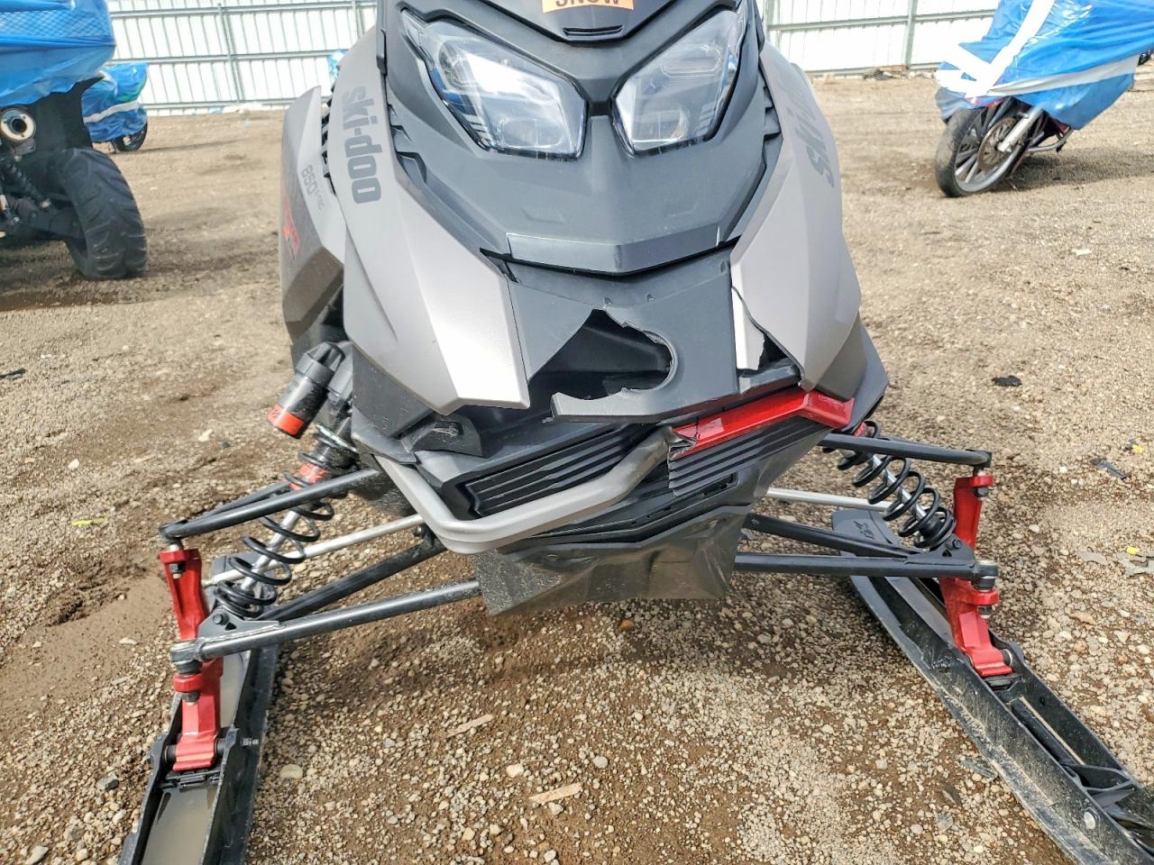 2023 SKI DOO RENEGADE X