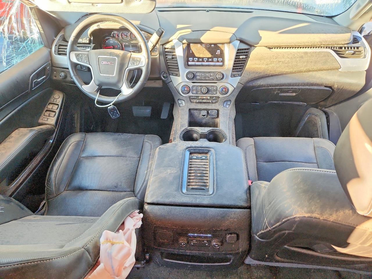 2016 GMC YUKON