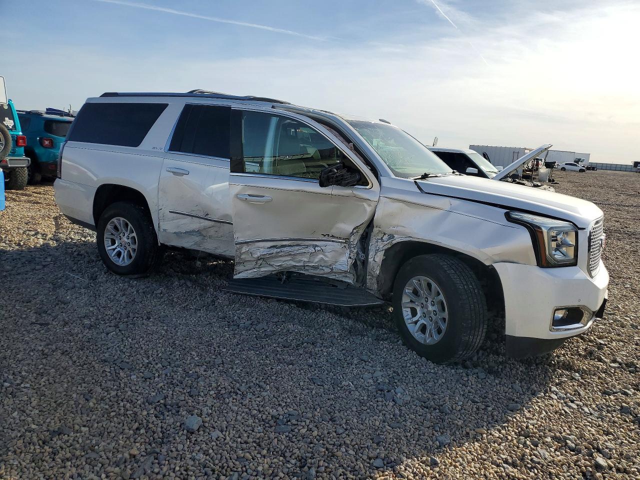 2016 GMC YUKON