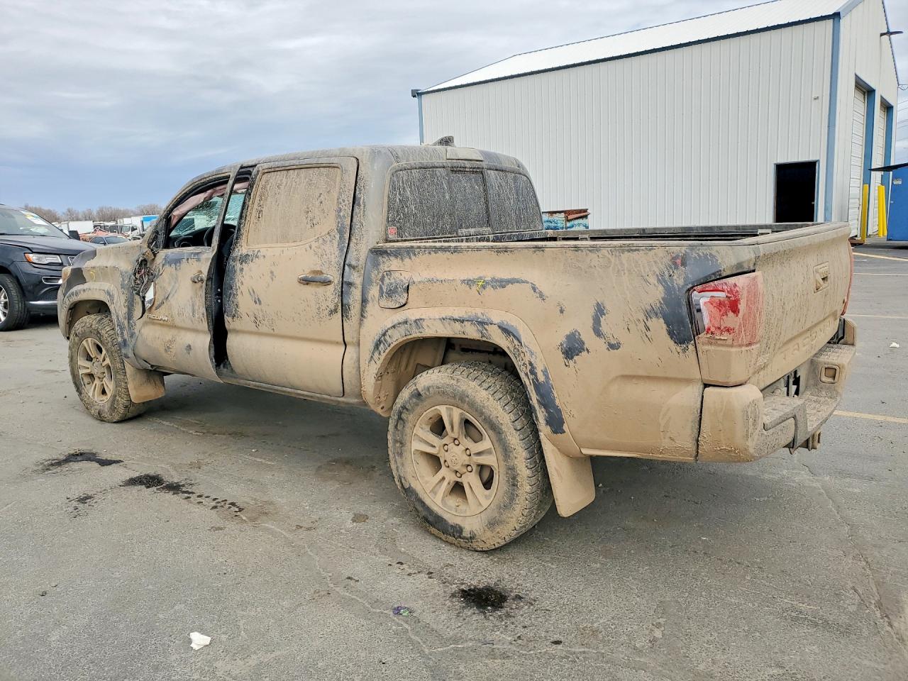 2016 TOYOTA TACOMA