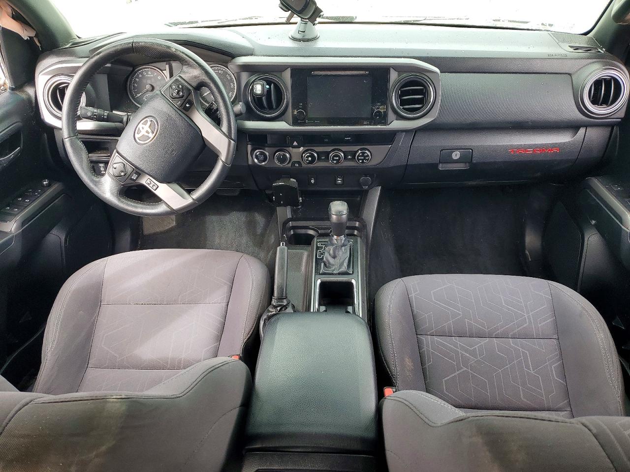 2016 TOYOTA TACOMA