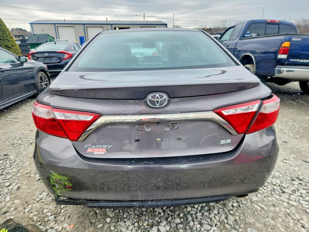 2016 TOYOTA CAMRY
