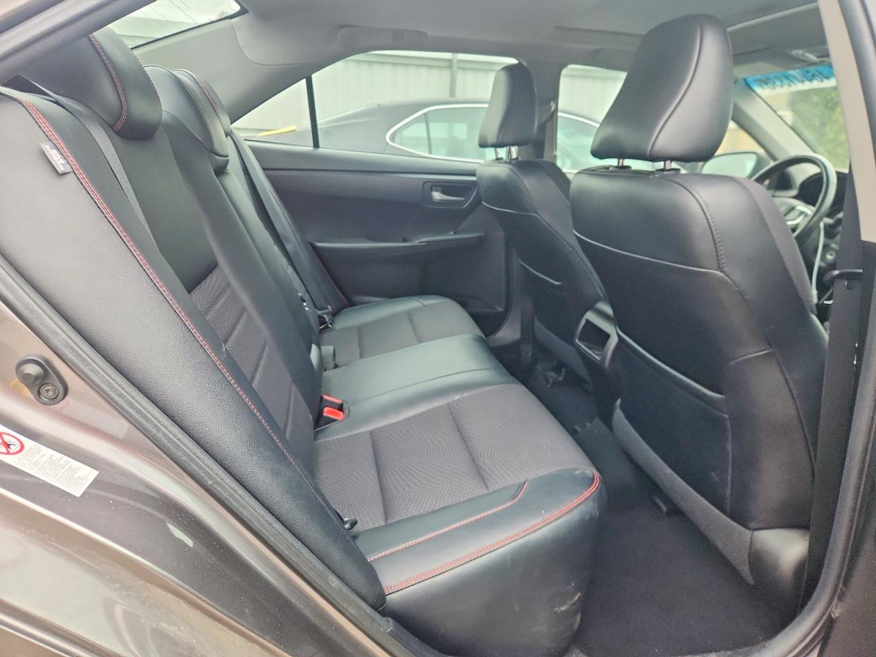 2016 TOYOTA CAMRY