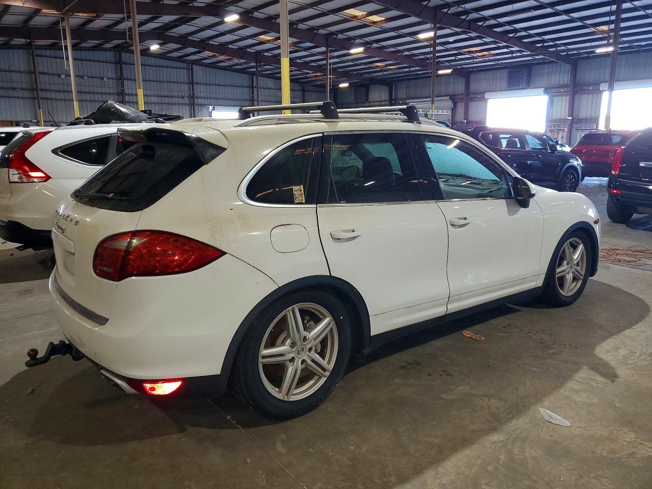 2012 PORSCHE CAYENNE
