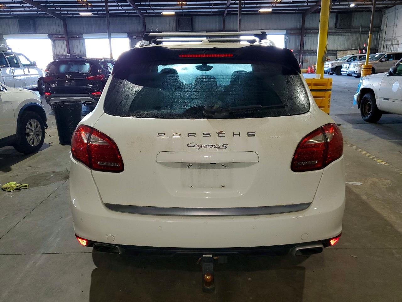2012 PORSCHE CAYENNE