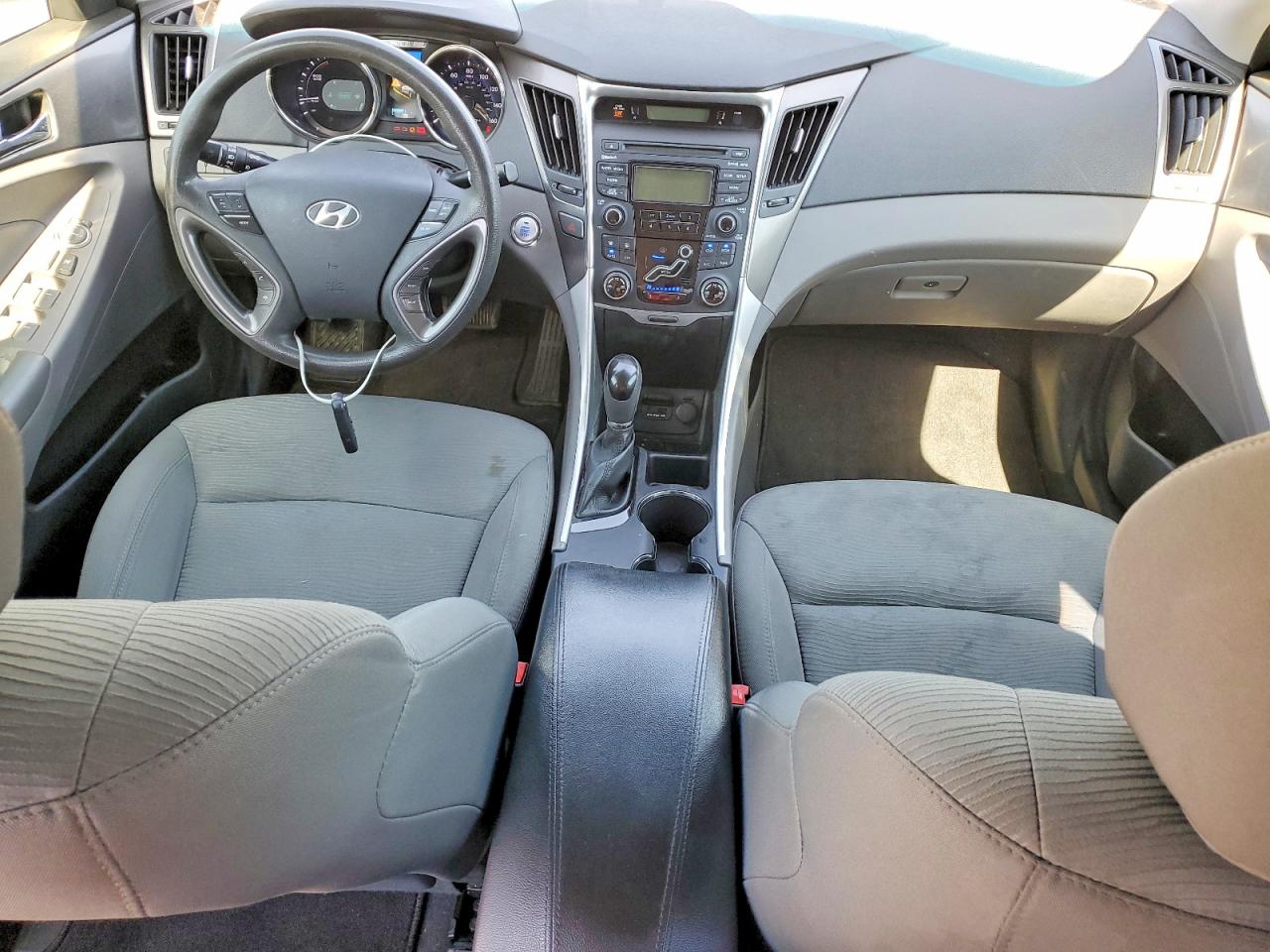 2013 HYUNDAI SONATA