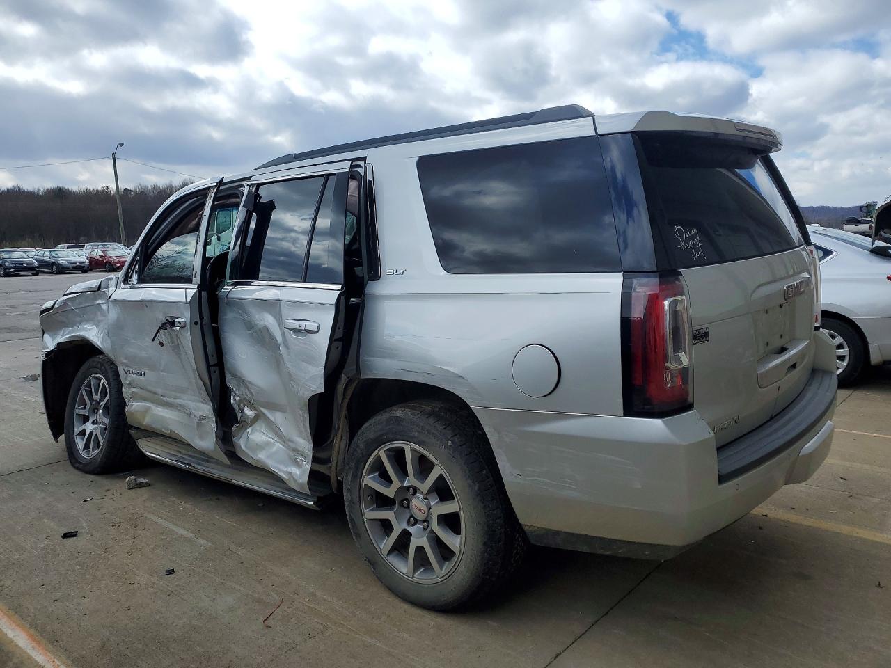 2015 GMC YUKON