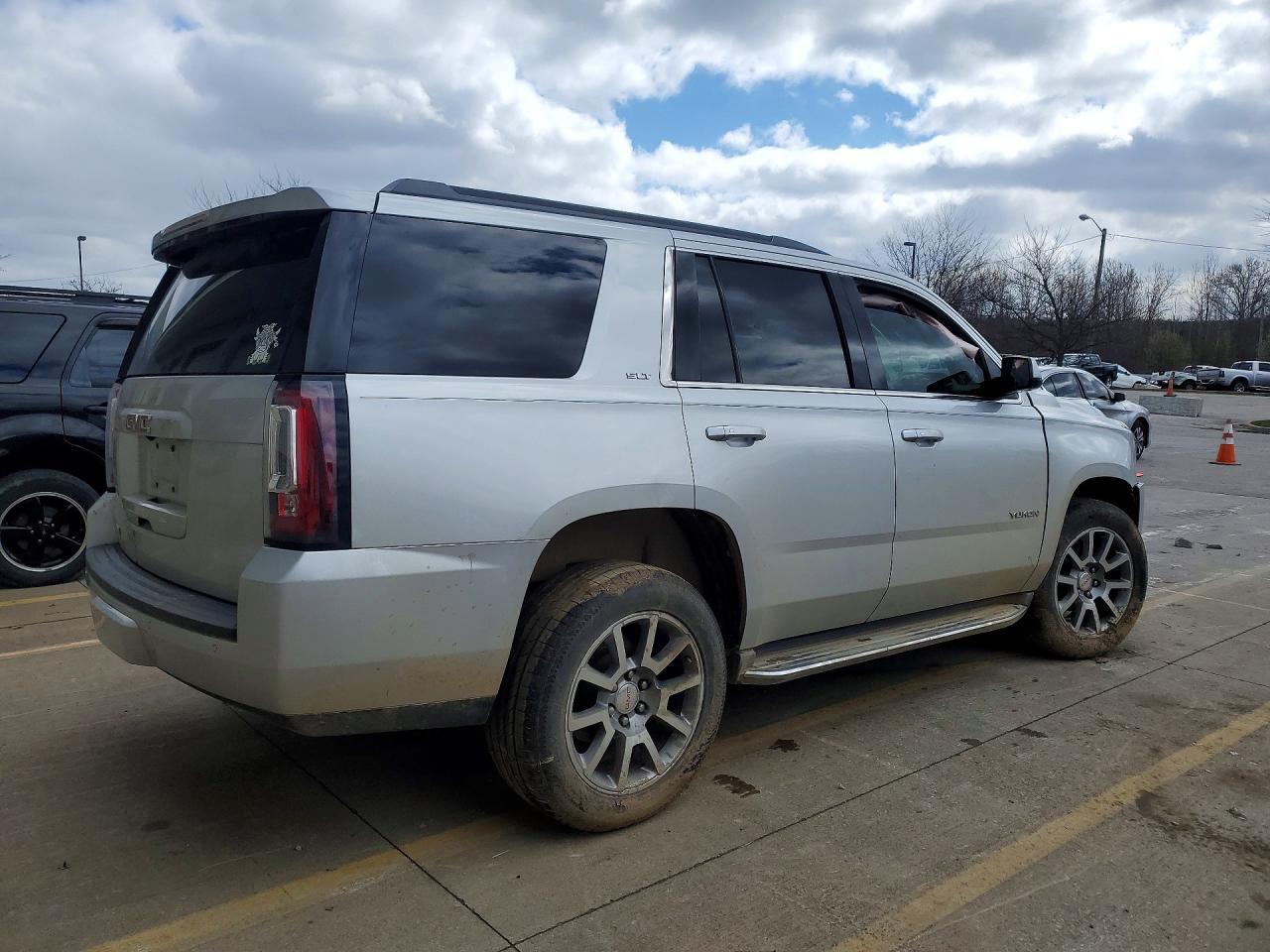 2015 GMC YUKON