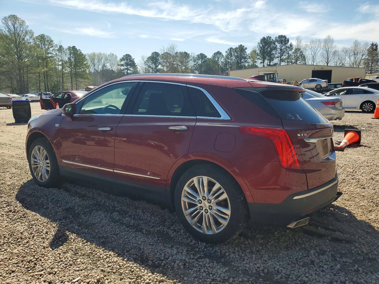 2017 CADILLAC XT5