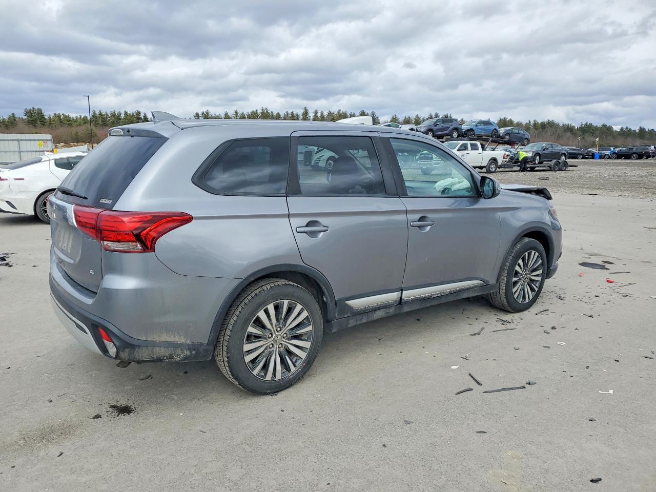 2020 MITSUBISHI OUTLANDER