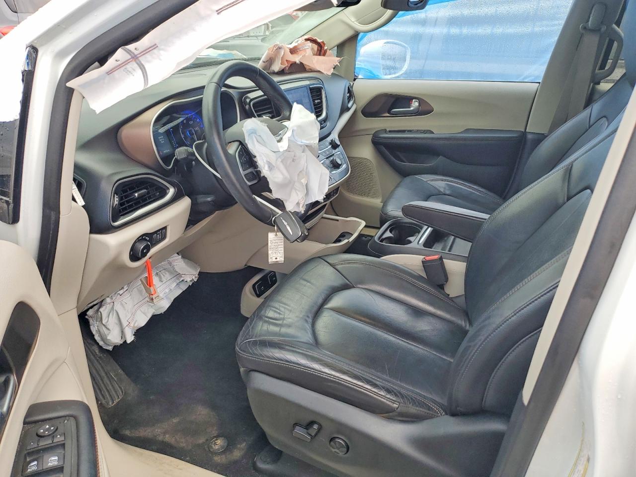 2017 CHRYSLER PACIFICA