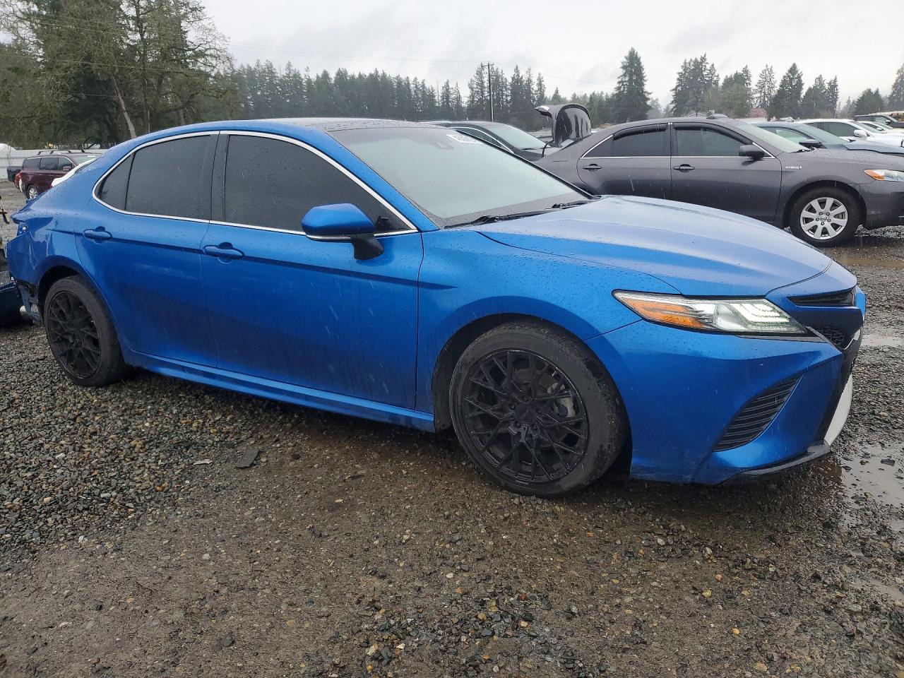 2018 TOYOTA CAMRY