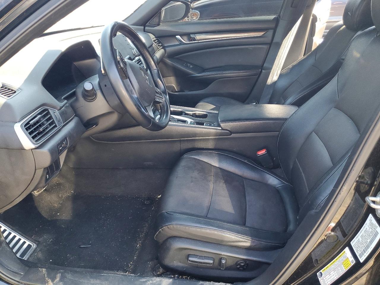 2018 HONDA ACCORD