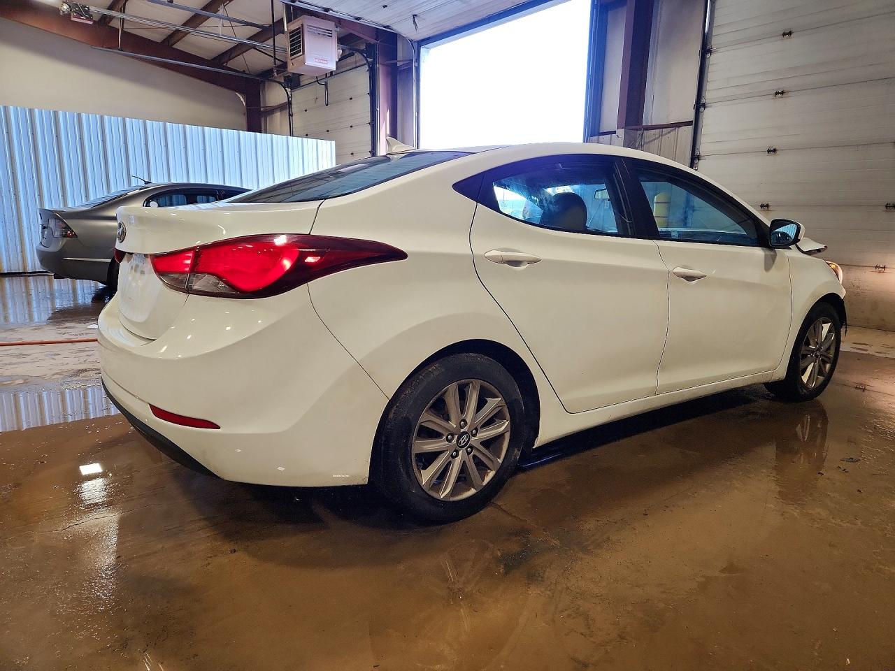 2015 HYUNDAI ELANTRA