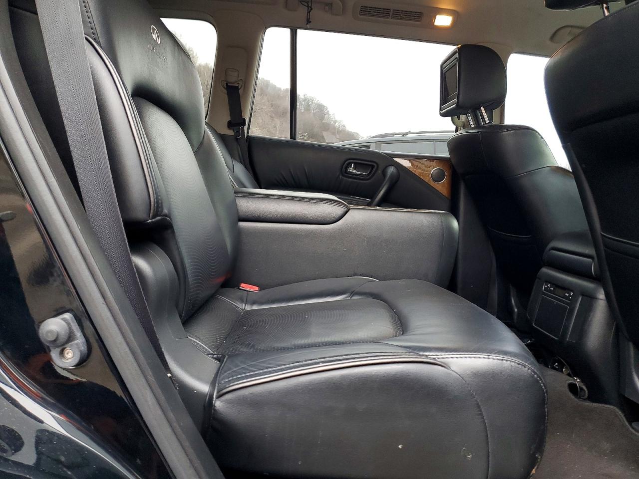 2011 INFINITI QX56