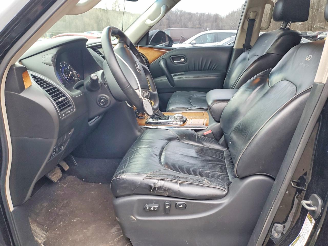2011 INFINITI QX56