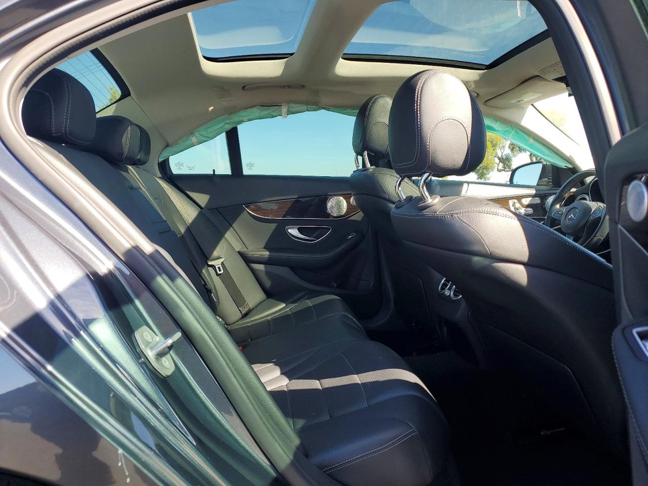 2016 MERCEDES-BENZ C-CLASS