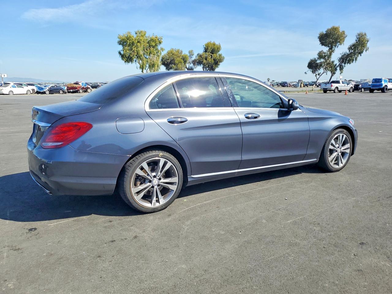 2016 MERCEDES-BENZ C-CLASS