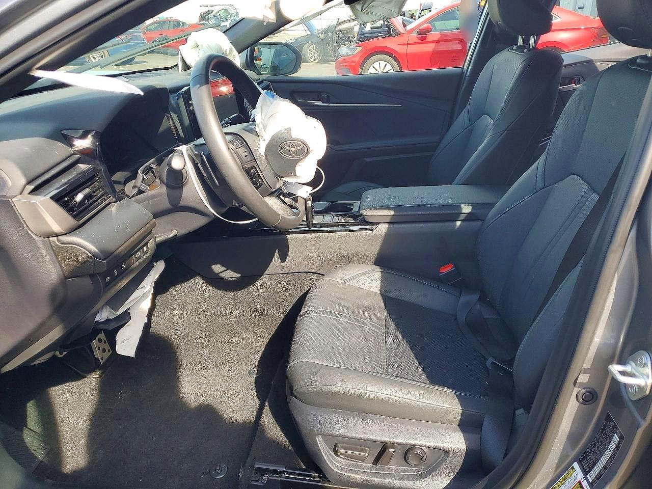 2025 TOYOTA CAMRY